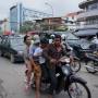 Cambodge - A cinq sur un scooter!