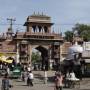 Inde - Porte sud du Sandar Market