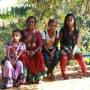 Népal - La famille qui nous a accueilli pour un dhal bhaat à Kotbari