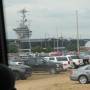 USA - un porte-avion en chantier sur la base navale de norfolk en virginie