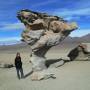 Bolivie - Thomas a cote de  l arbre de pierre