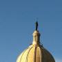 USA - Un indien sur le toit du palais du gouvernement