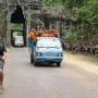 Thaïlande - Poursuivis par des moines hilares